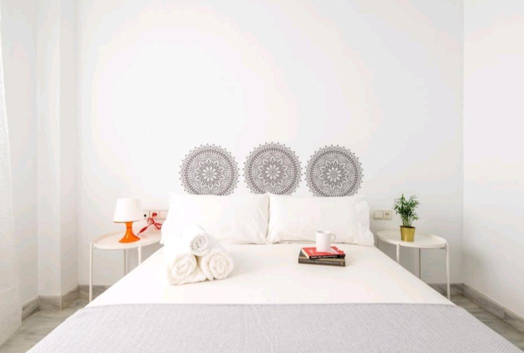 Casa De La Alameda Apartman Sevilla Kültér fotó